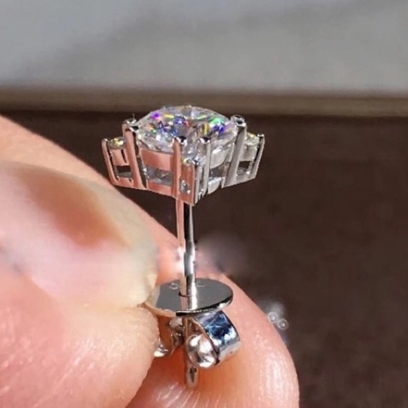 1ct Solitaire Studs - Picture 8 of 14